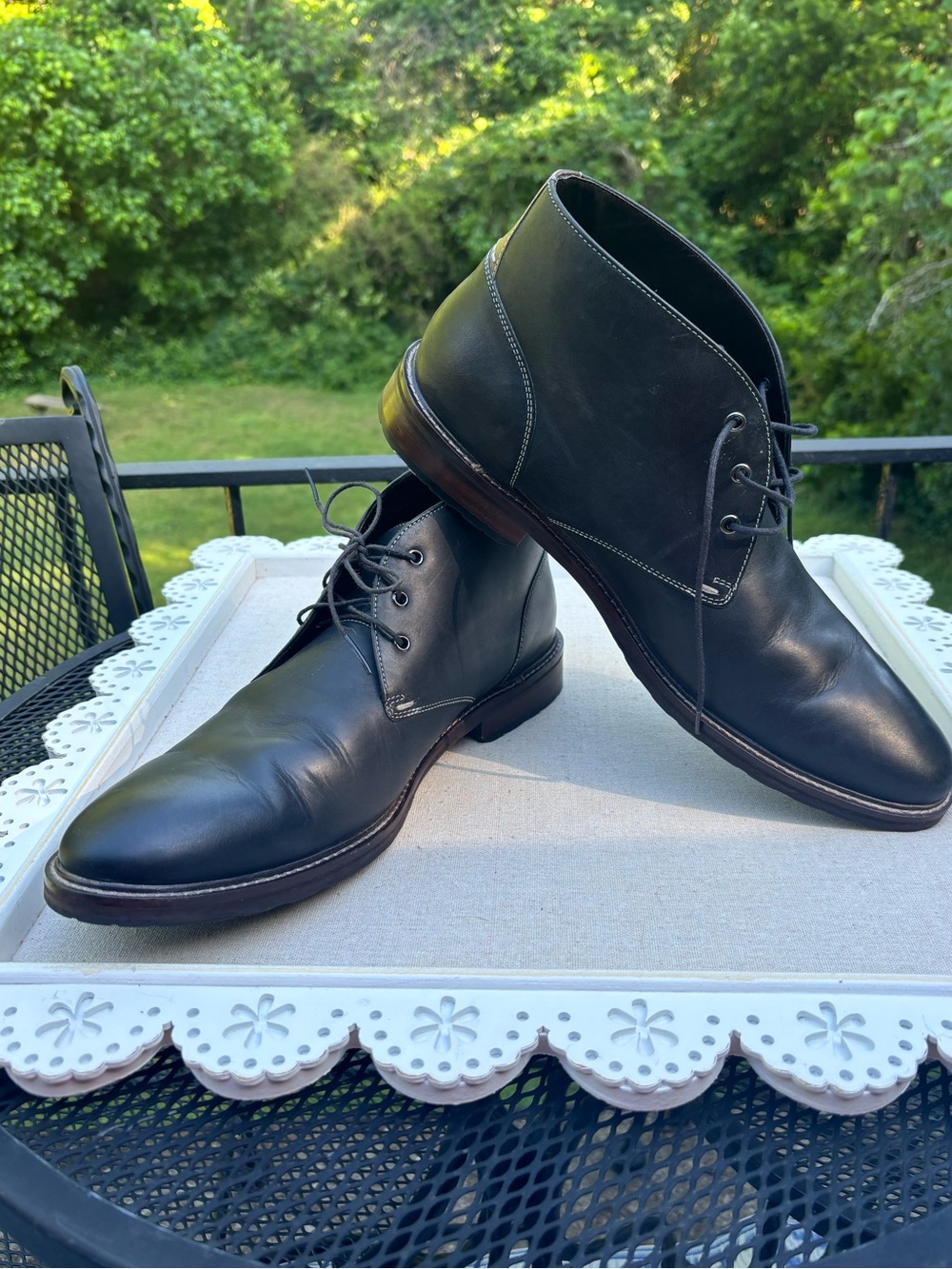 J. Murphy Black Leather Chukka Boots. Contrast Stitching,Rubbber Soles. Size 11